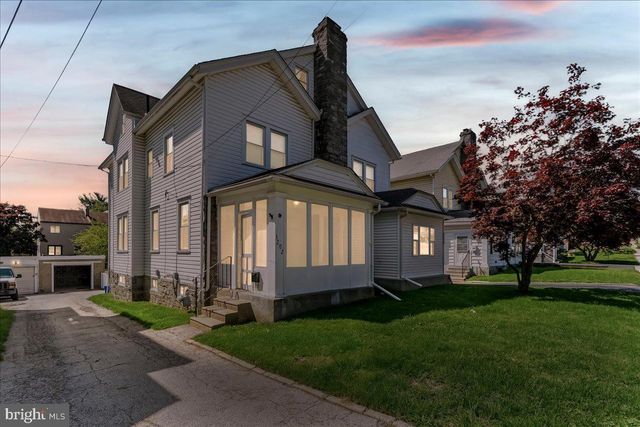 3202 MARSHALL RD, Drexel Hill, PA 19026