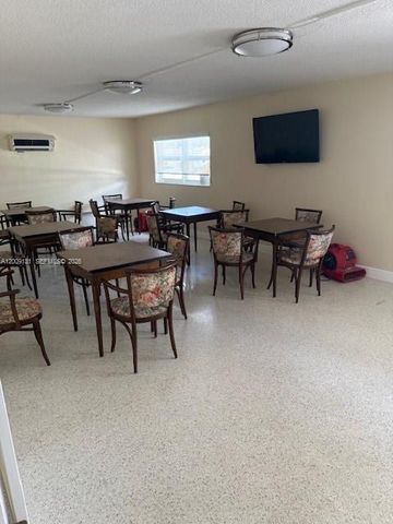 1901 S Ocean Drive 207, Hollywood, FL 33019