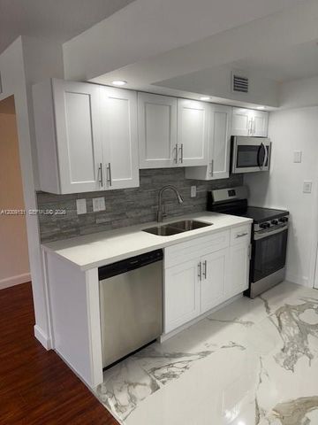 1901 S Ocean Drive 207, Hollywood, FL 33019