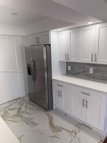 1901 S Ocean Drive 207, Hollywood, FL 33019