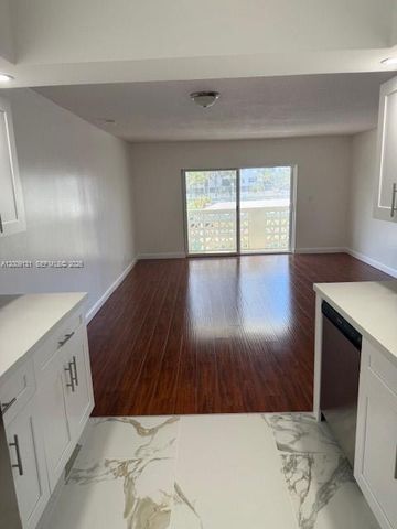 1901 S Ocean Drive 207, Hollywood, FL 33019