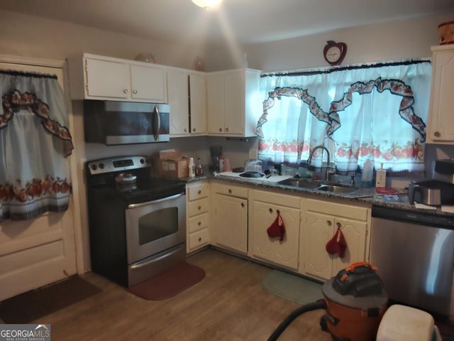 10553 Eagle Drive, Jonesboro, GA 30238