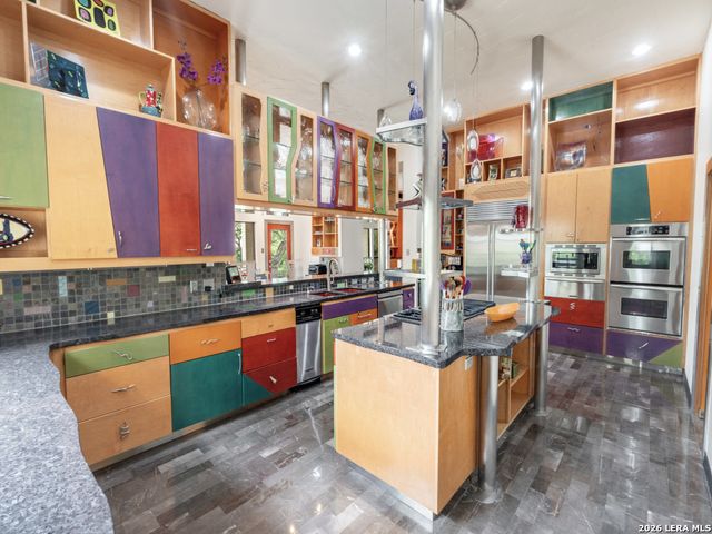 3111 Iron Stone, San Antonio, TX 78230