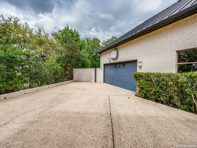 3111 Iron Stone, San Antonio, TX 78230