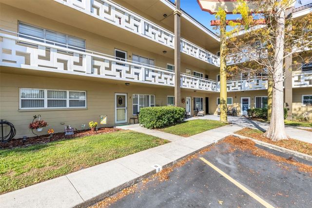 2416 WORLD PARKWAY BOULEVARD 8, Clearwater, FL 33763