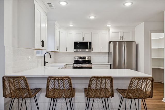 2018 Trenton Dr, Spring Hill, TN 37174