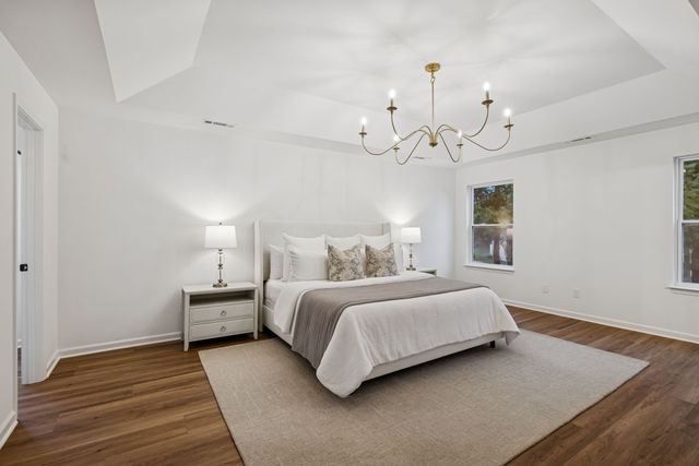 2018 Trenton Dr, Spring Hill, TN 37174