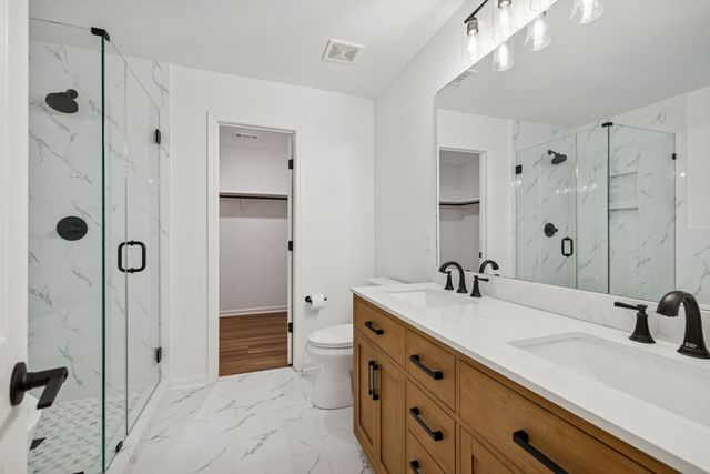 2018 Trenton Dr, Spring Hill, TN 37174