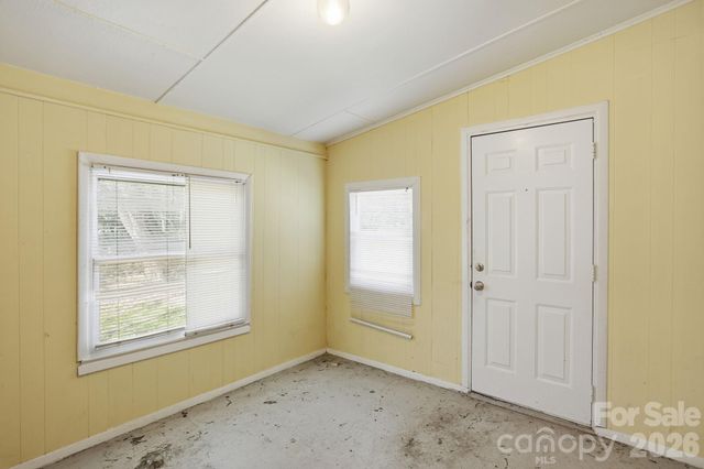 4325 Knollcrest Drive, Charlotte, NC 28208