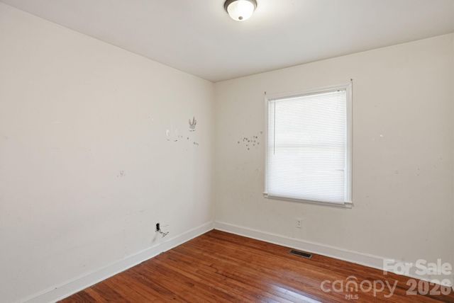 4325 Knollcrest Drive, Charlotte, NC 28208