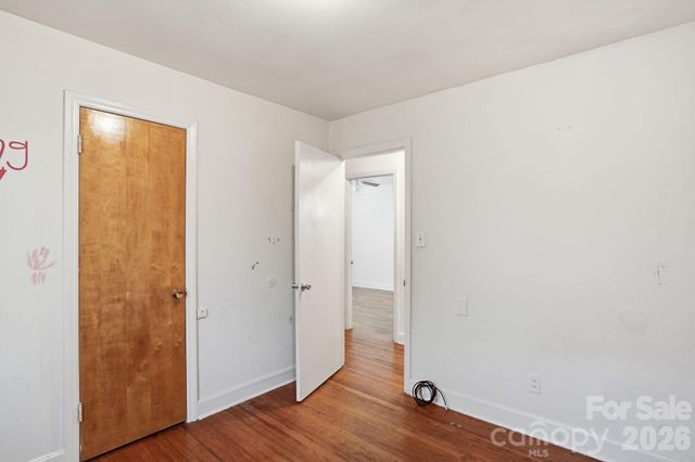 4325 Knollcrest Drive, Charlotte, NC 28208