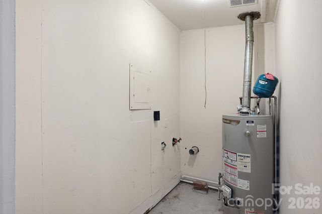 4325 Knollcrest Drive, Charlotte, NC 28208