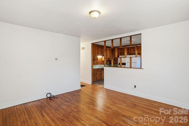 4325 Knollcrest Drive, Charlotte, NC 28208