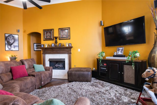 2405 Pine Hollow Court, Arlington, TX 76006