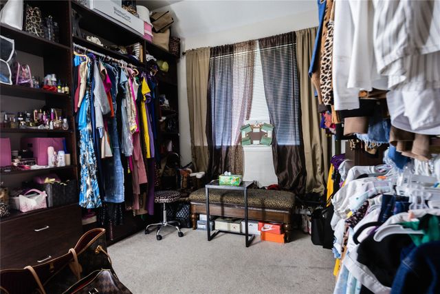 2405 Pine Hollow Court, Arlington, TX 76006