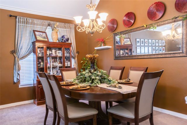 2405 Pine Hollow Court, Arlington, TX 76006