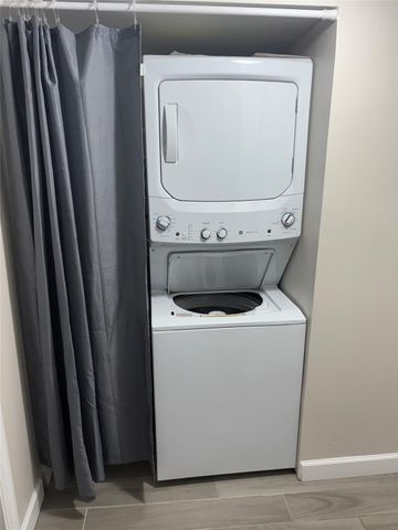 1205 S Flagler Ave 404, Pompano Beach, FL 33060