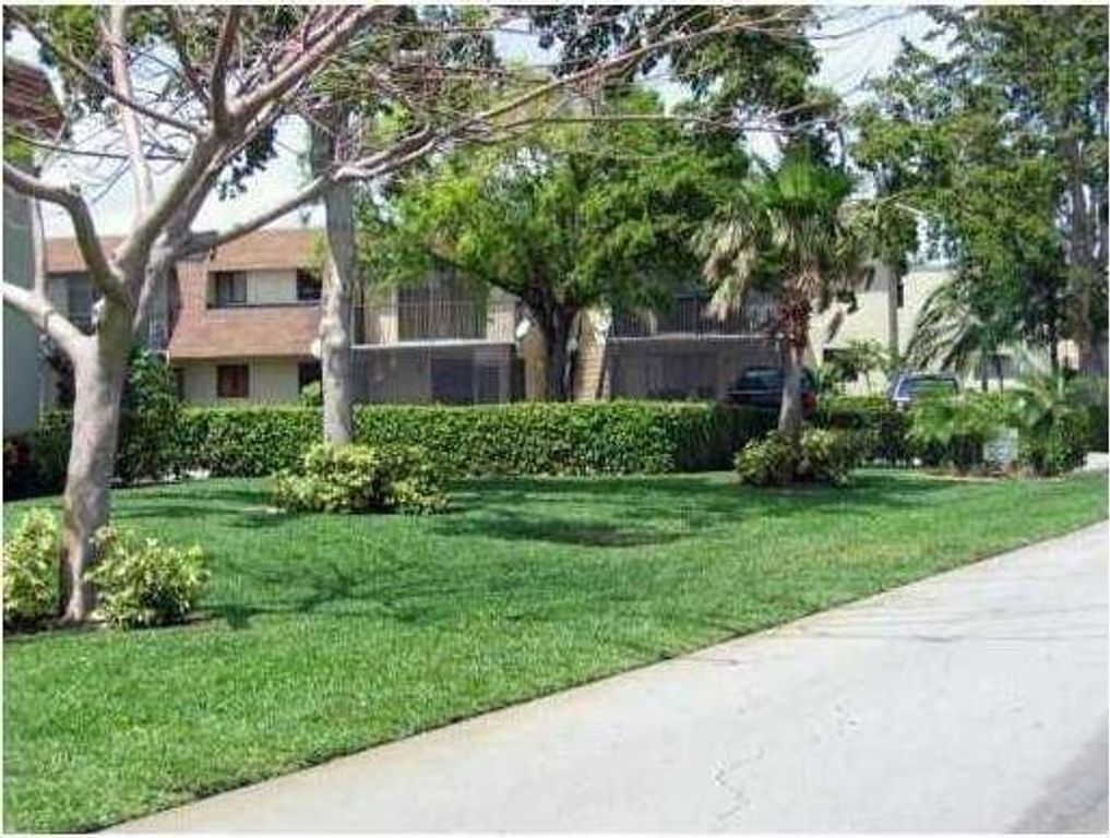 1205 S Flagler Ave 404, Pompano Beach, FL 33060