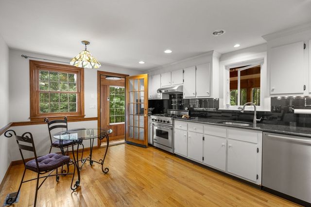 88 Acre Hill Rd, Barnstable, MA 02630
