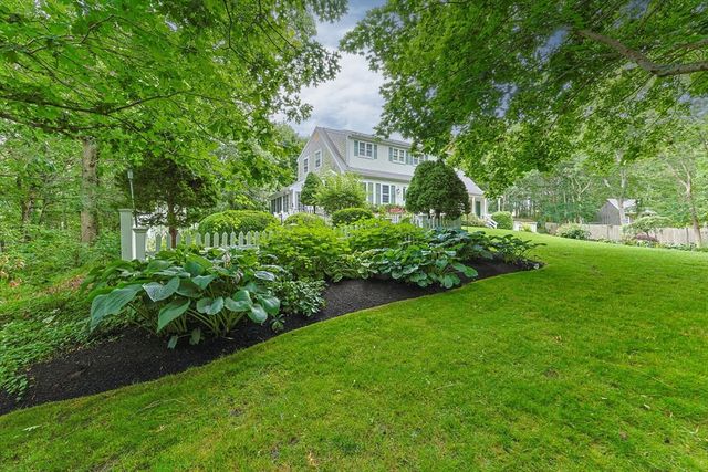 88 Acre Hill Rd, Barnstable, MA 02630