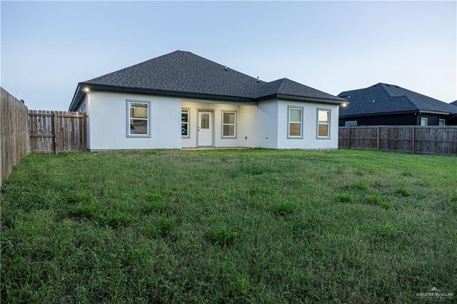 204 N Brooks Circle N, La Feria, TX 78559