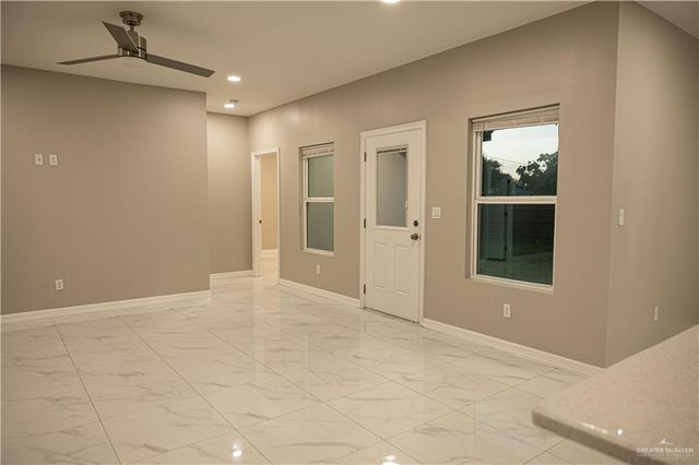 204 N Brooks Circle N, La Feria, TX 78559