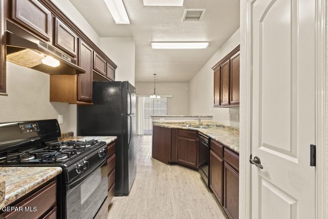 14301 Arthur Ashe Court A & B, El Paso, TX 79938
