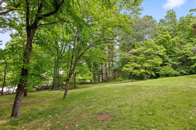 8304 Sugar Mill Lane, Ooltewah, TN 37363