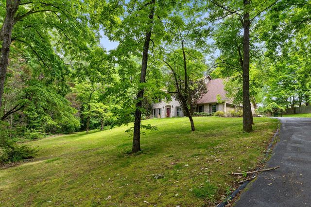8304 Sugar Mill Lane, Ooltewah, TN 37363