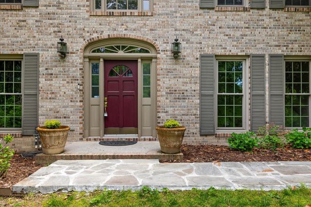 8304 Sugar Mill Lane, Ooltewah, TN 37363