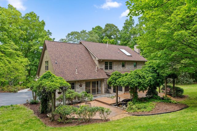 8304 Sugar Mill Lane, Ooltewah, TN 37363
