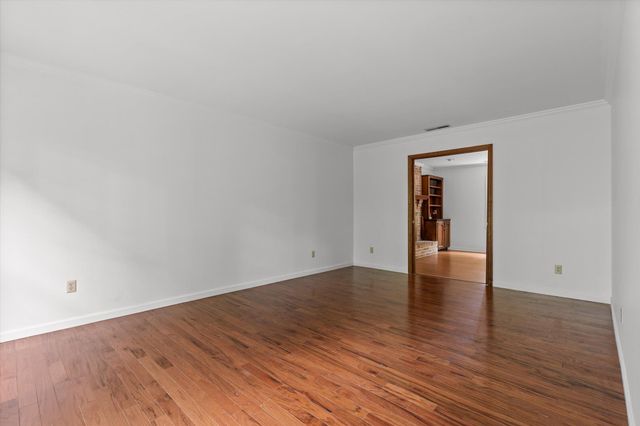 8304 Sugar Mill Lane, Ooltewah, TN 37363