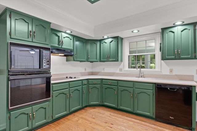 8304 Sugar Mill Lane, Ooltewah, TN 37363