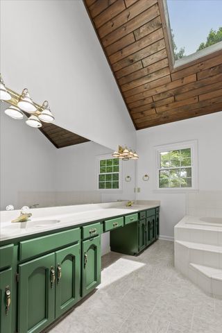 8304 Sugar Mill Lane, Ooltewah, TN 37363