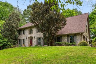8304 Sugar Mill Lane, Ooltewah, TN 37363
