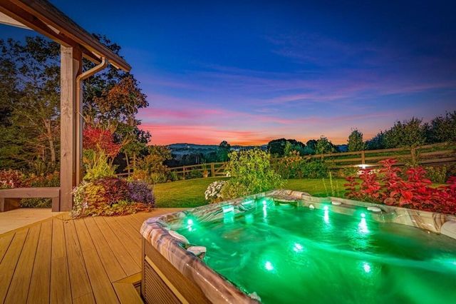 1241 Scenic Drive, Blue Ridge, GA 30513