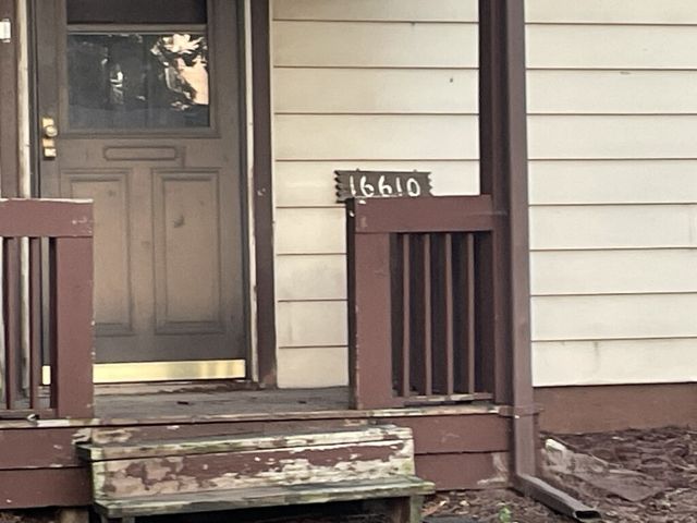 16610 Geneva Drive, Harvey, IL 60426