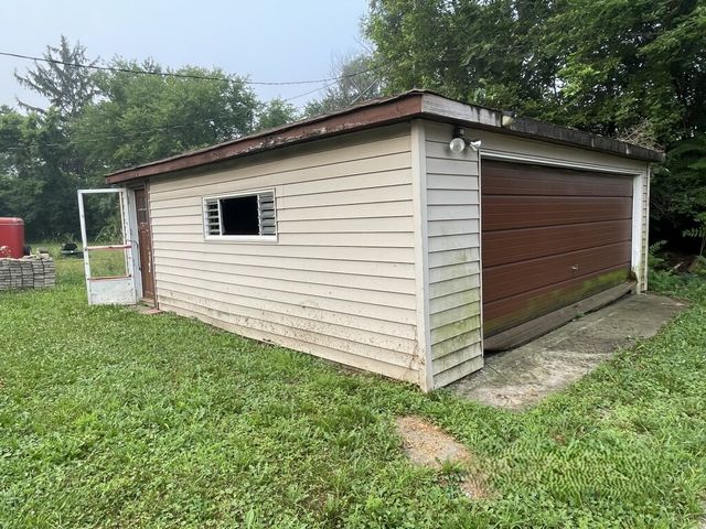 16610 Geneva Drive, Harvey, IL 60426