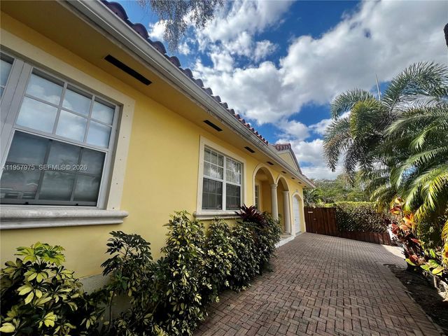 2301 SW 22nd Ave, Miami, FL 33145