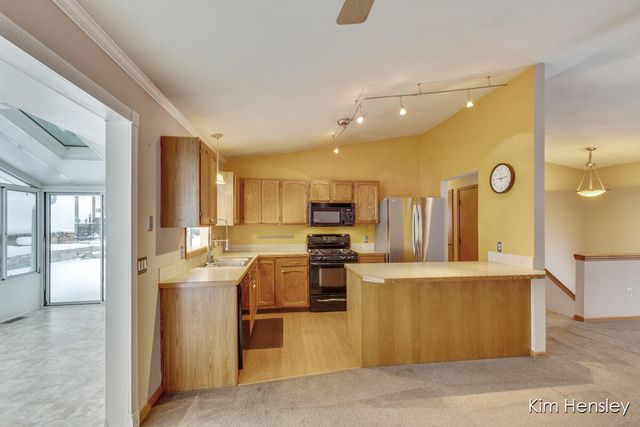 4172 Huntington Avenue, Grand Rapids, MI 49525