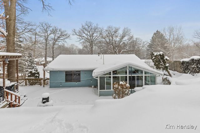4172 Huntington Avenue, Grand Rapids, MI 49525