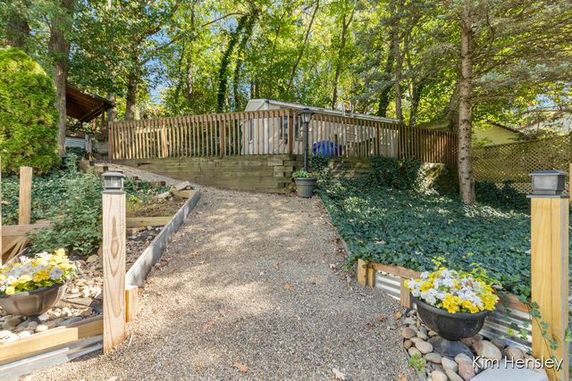 4172 Huntington Avenue, Grand Rapids, MI 49525