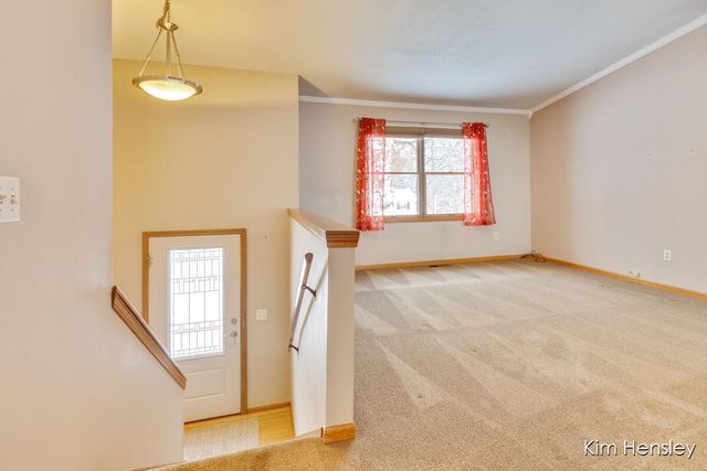 4172 Huntington Avenue, Grand Rapids, MI 49525