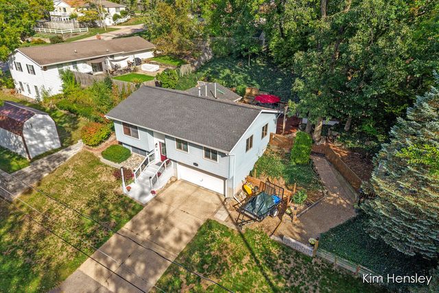 4172 Huntington Avenue, Grand Rapids, MI 49525