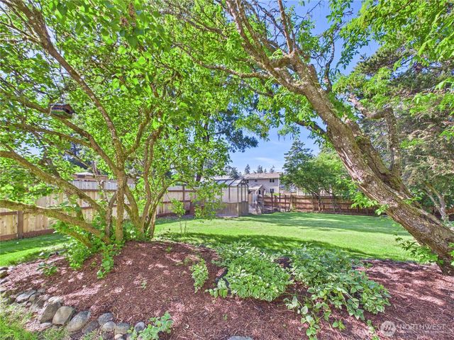 6351 Lake Avenue SW, Lakewood, WA 98499