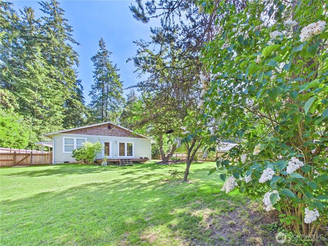 6351 Lake Avenue SW, Lakewood, WA 98499