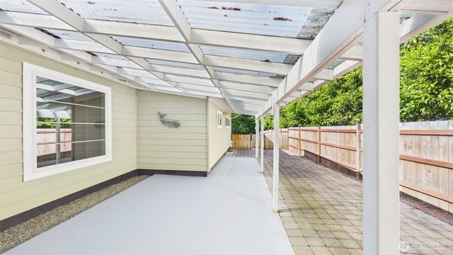 6351 Lake Avenue SW, Lakewood, WA 98499
