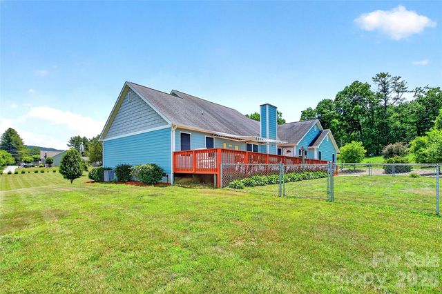 1174 Dale Road, Spruce Pine, NC 28777