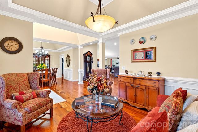 1174 Dale Road, Spruce Pine, NC 28777
