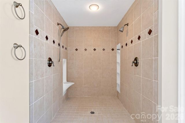 1174 Dale Road, Spruce Pine, NC 28777